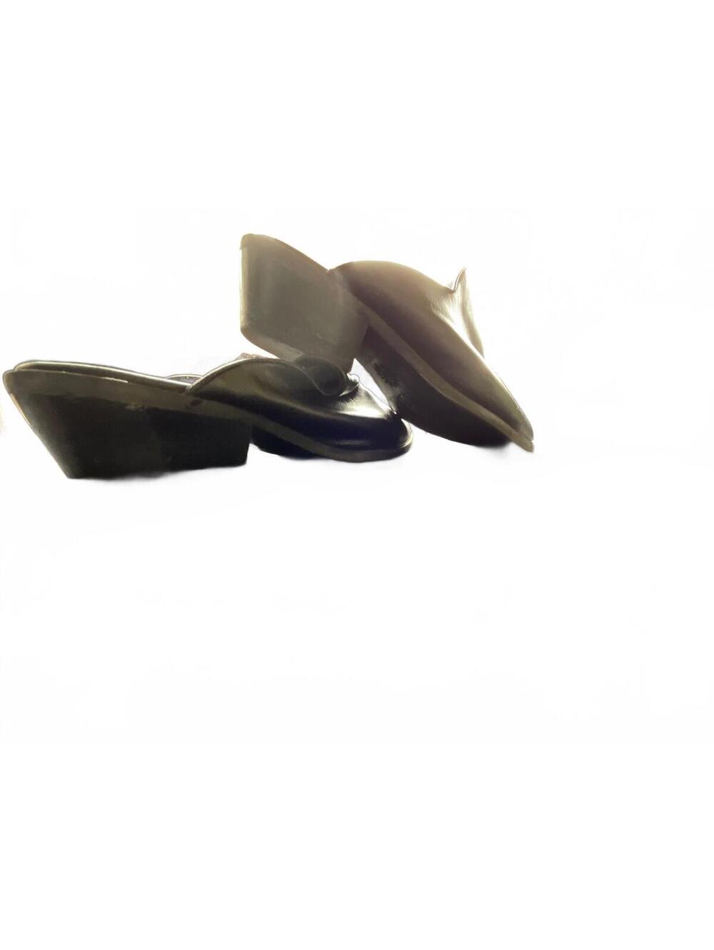 Yellow Box black pointed toe mule shoes - Picture 5 of 7